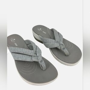 Clarks Cloudsteppers Arla Gilson Thong Sandals Cushion Soft Gray Women's Size 8